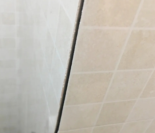 弥勒瓷砖空鼓维修公司分享阳台瓷砖脱落的修复过程可以分为以下几个步骤