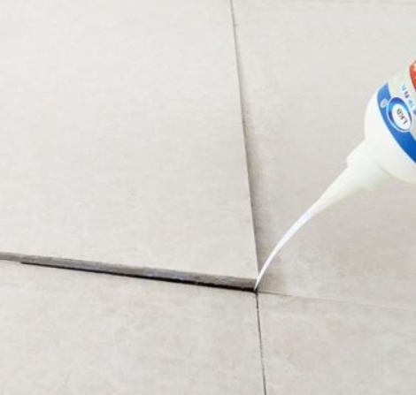 弥勒瓷砖空鼓维修公司分享卫生间瓷砖脱落的原因可能有以下几点